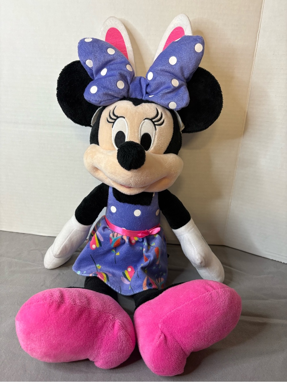 Disney Minnie Mouse Plush Toy - Purple Bow with Pink Shoes